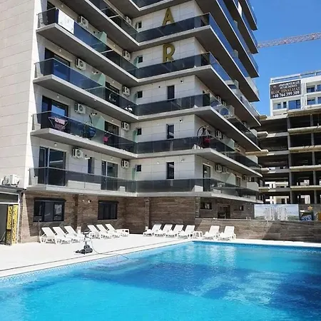 Ac Luxury Free Pool